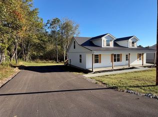 6658 Old Glasgow Rd, Scottsville, KY 42164