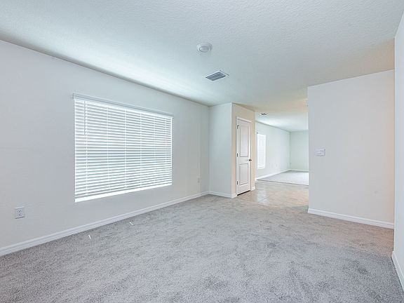 3rd image of 38312 Sonnet Landing Ave