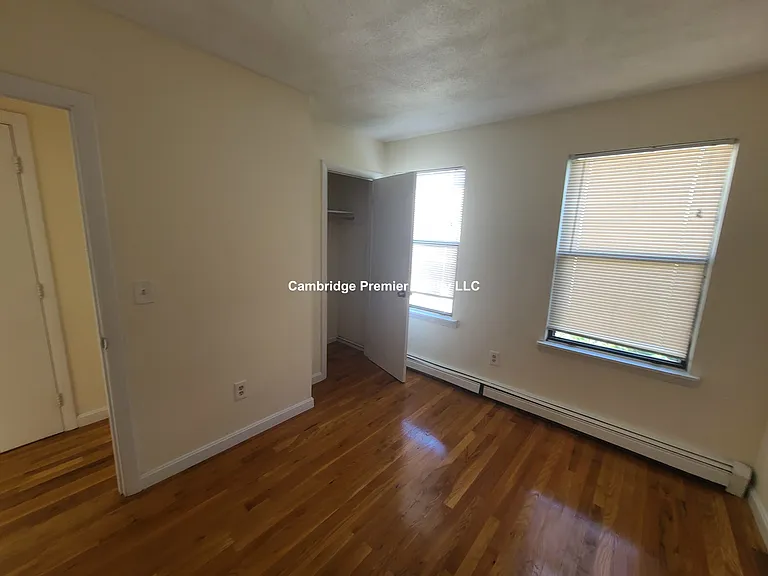 11 Pine St #3 — Photo 12