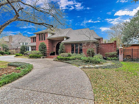 3rd image of 1511 Mission Springs Drive