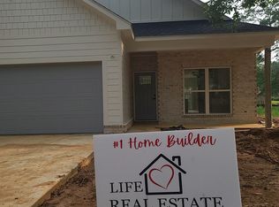 1004 Lakewood Dr, New Albany, MS 38652