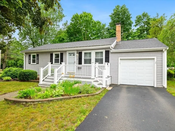 2 Margaret Rd, Foxboro, MA 02035