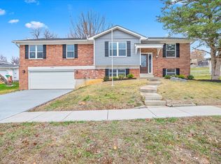 4761 Kingbird Ln, Saint Louis, MO