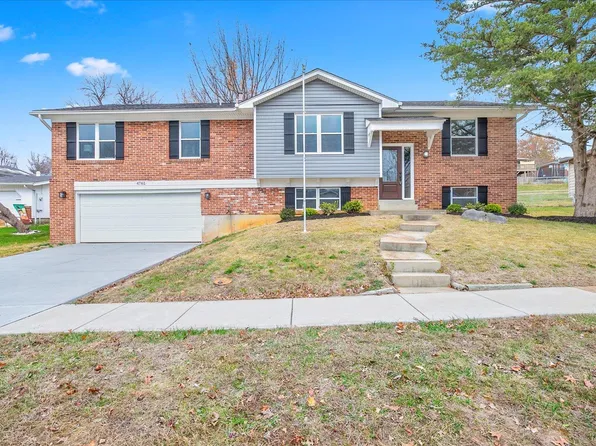4761 Kingbird Ln, Saint Louis, MO 63128
