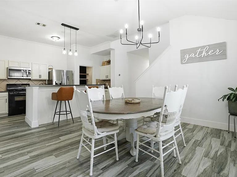 14410 Long Meadow Dr — Photo 11