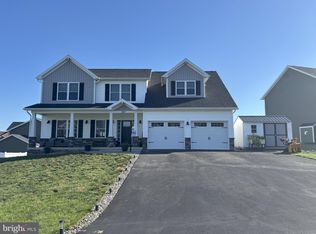 2017 Jelena Rd, Shippensburg, PA 17257