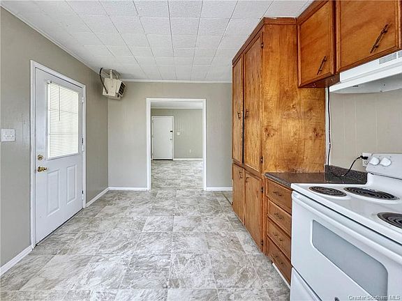 4th image of 931 Shafer St