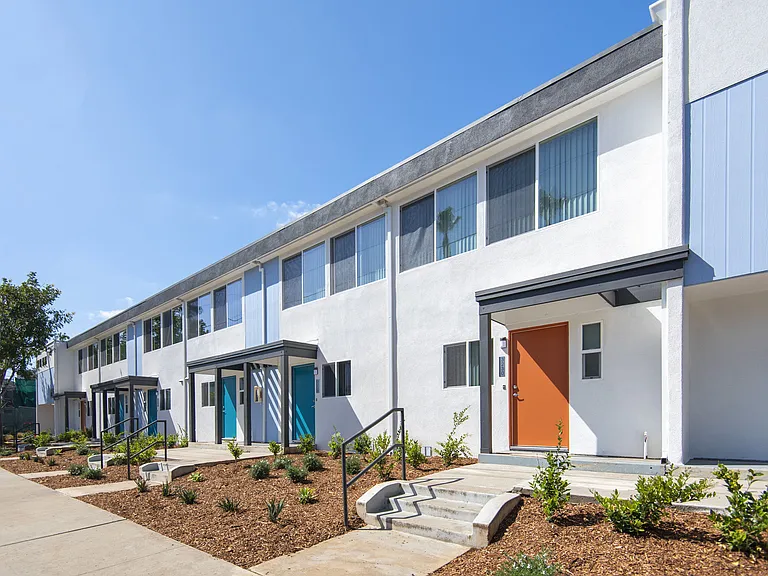 The Modern Apartments — Photo 22