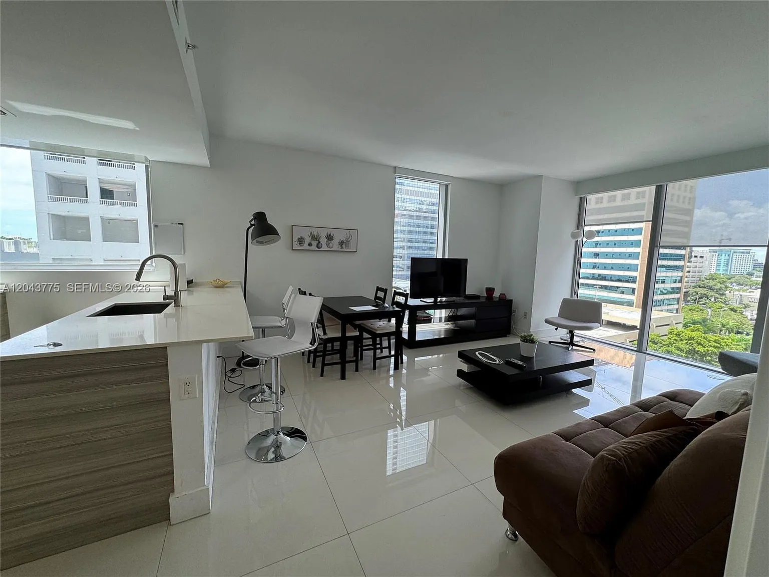 Brickellhouse Condo — Photo 1