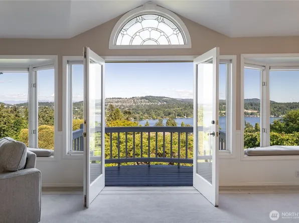 4232 Shoreclub Drive, Mercer Island, WA 98040