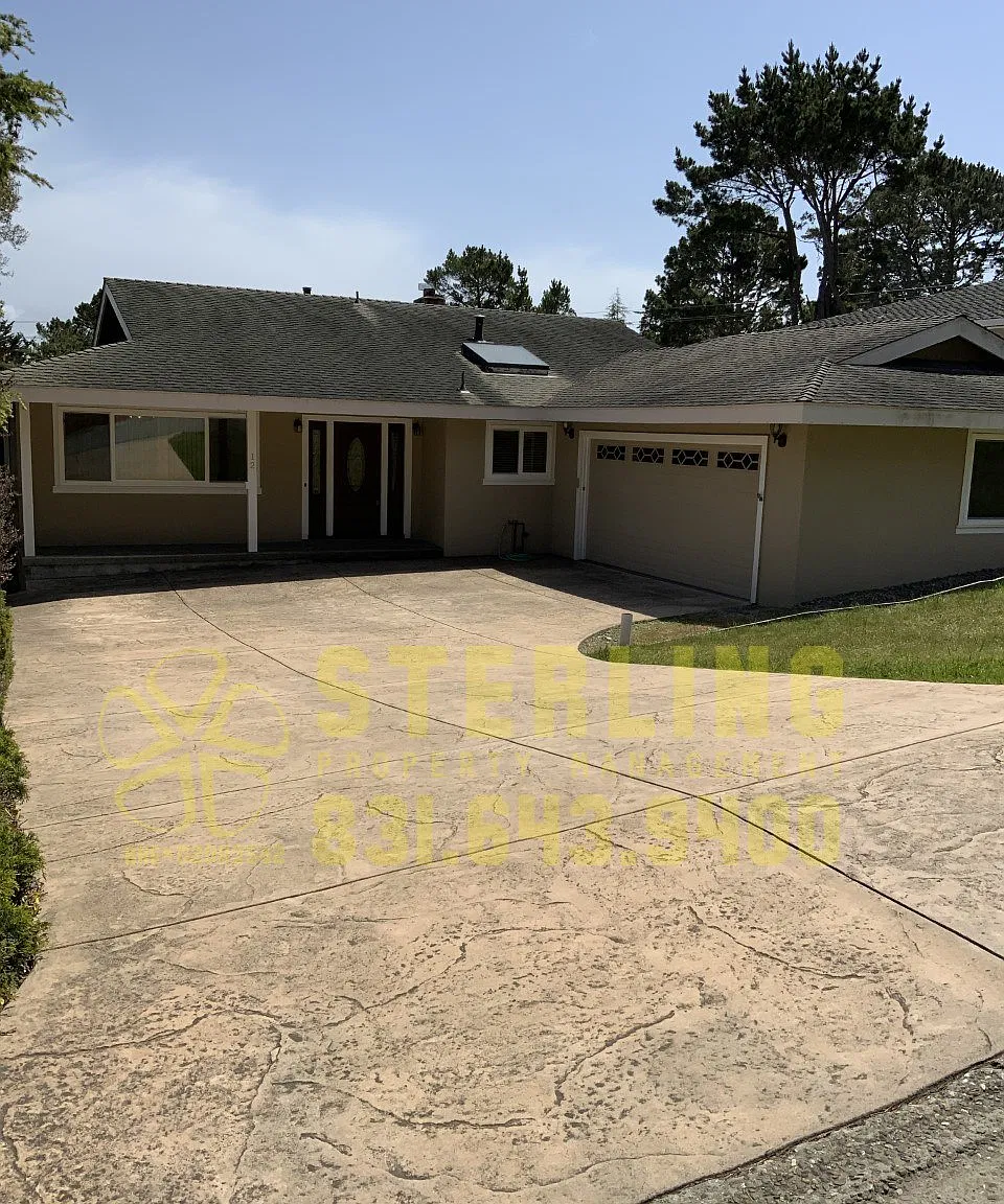 12 Pinehill Way - Monterey — Photo 1