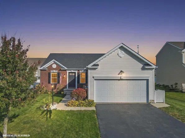 1524 Mary Lou Dr, Pataskala, OH 43062