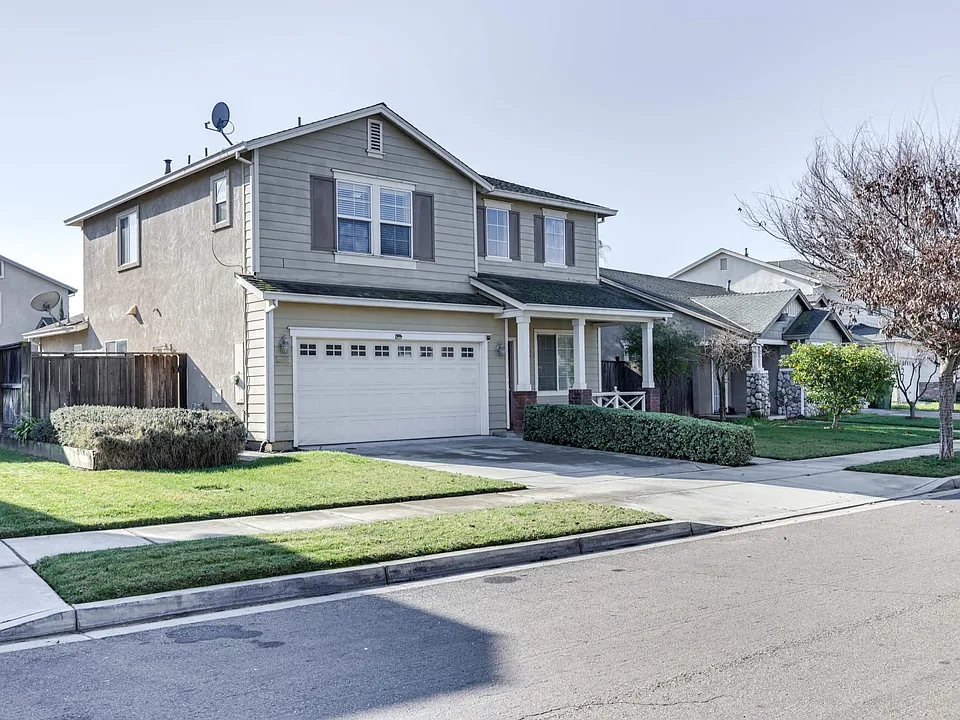 2342 Mountain Springs Dr