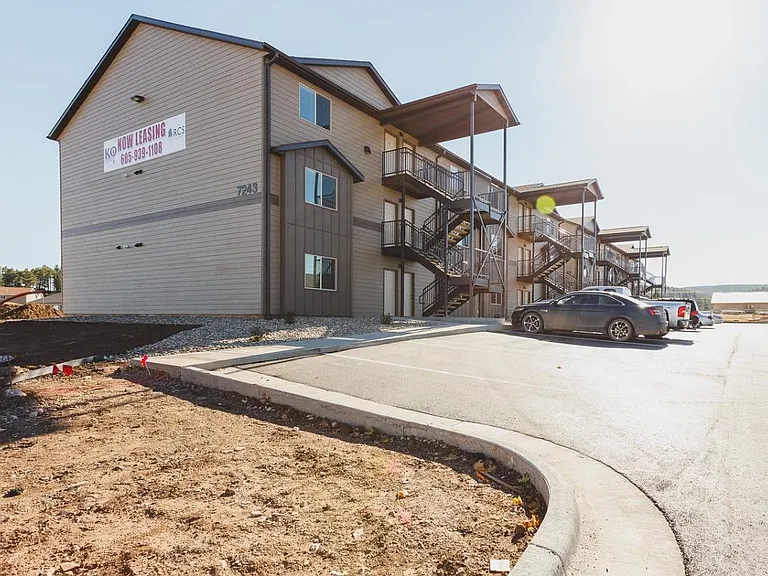 7243 Independence Loop #11 — Photo 2