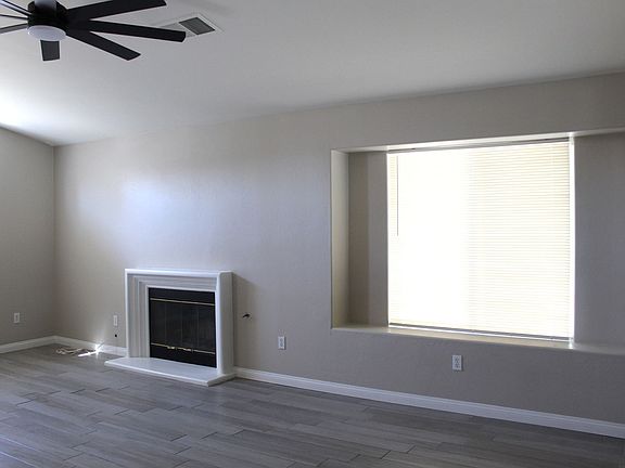 4th image of 10416 Heather Valley Dr