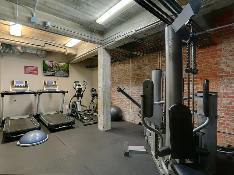 835 Locust Ave #326 — Photo 52
