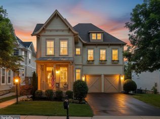 22810 Courtland Park Dr, Ashburn, VA 20148