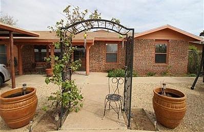 4th image of 3103 Parkway Dr