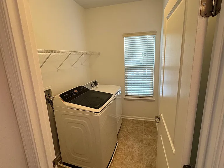19501 Vaughn Landing Dr — Photo 16