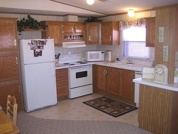 2nd image of 7509 Eagle Dr #128