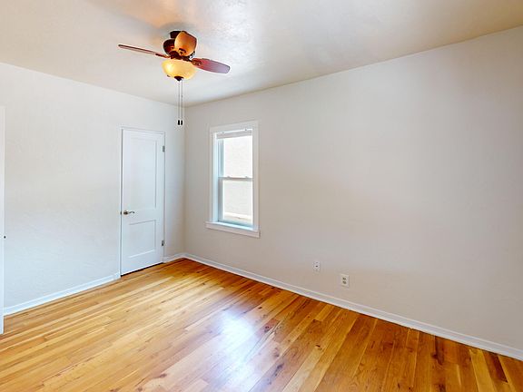 5th image of 1014 San Clemente Ave NW