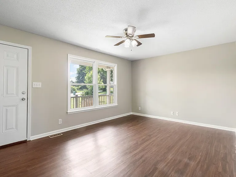 203 Quail Ridge Rd — Photo 7