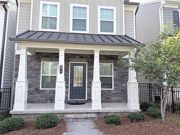 3rd image of 511 Ruths Dr