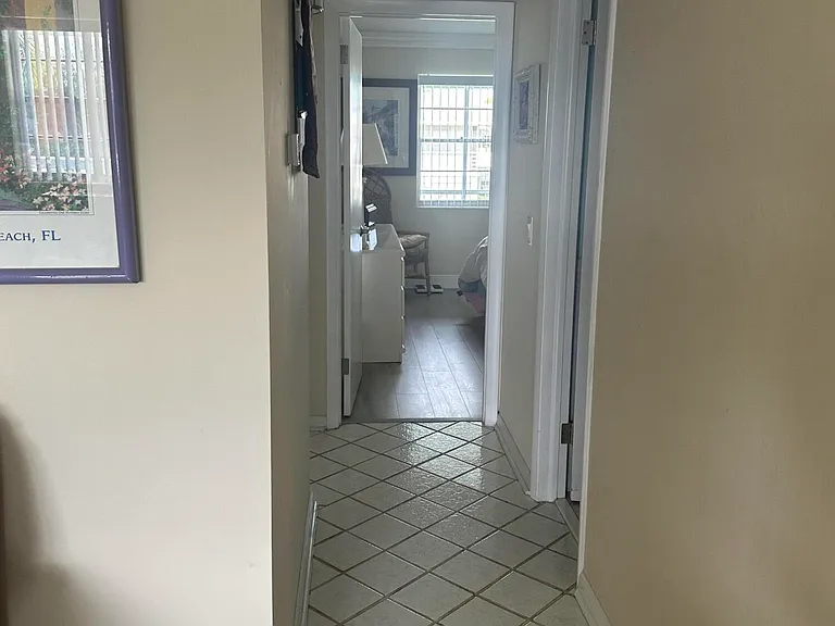 154 Windsor Dr #G — Photo 10