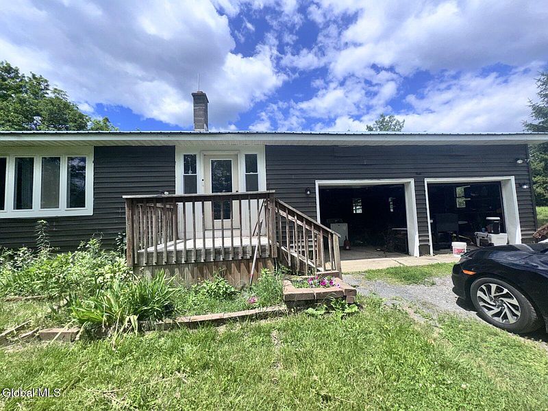2nd image of 184 Burt Road