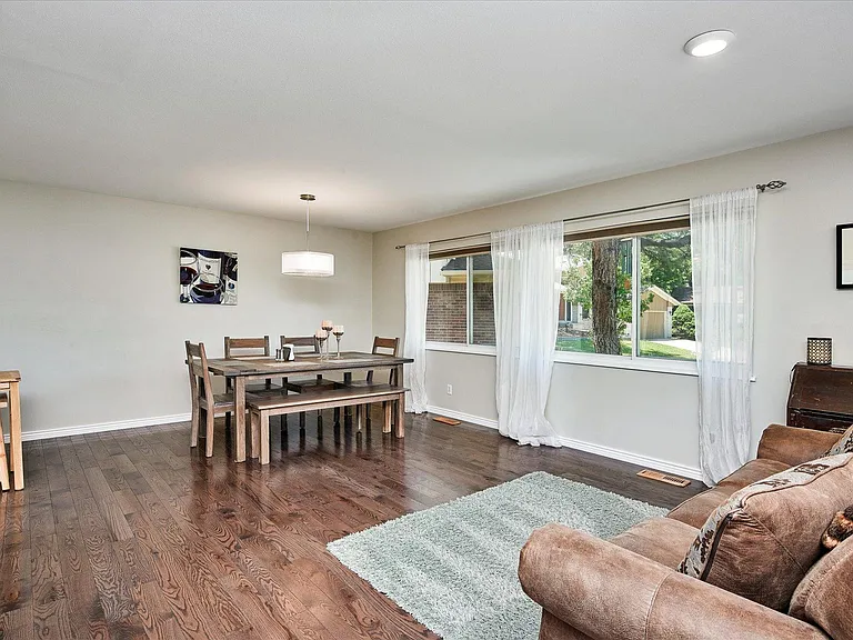 2242 S Poplar St — Photo 9