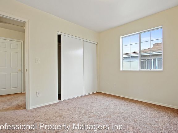 2nd image of 820 W 79th St APT A