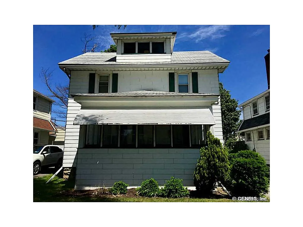 68 Everett St photo 1