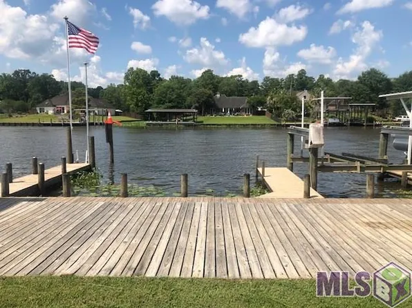 18028 Bayou Pierre Dr, Maurepas, LA 70449