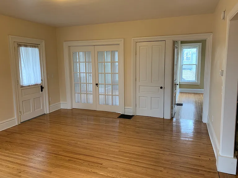 658 W Michigan Ave #1 — Photo 6