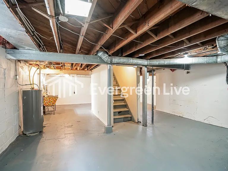 5708 N 74th St — Photo 14