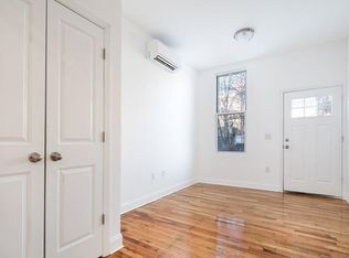 935 Metropolitan Ave APT 3L, Brooklyn, NY 11211
