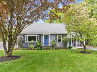 61 Pine Ridge Dr, Franklin, MA 02038