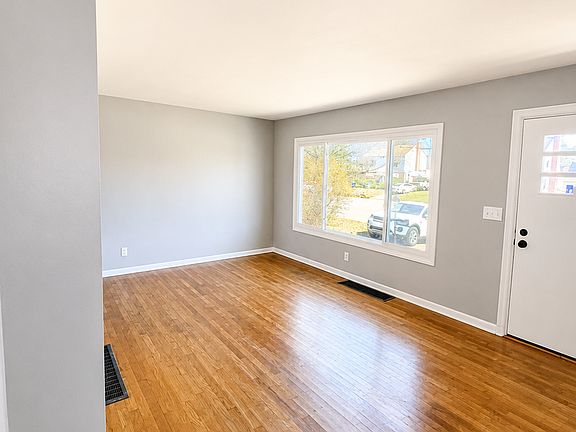 3rd image of 569 S James Rd