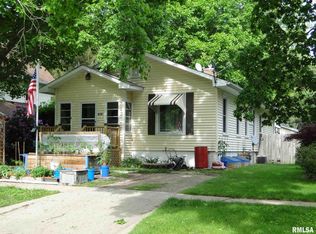 615 S McArthur St, Macomb, IL 61455