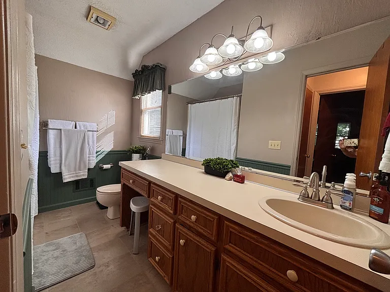 276 Plaza Dr — Photo 9