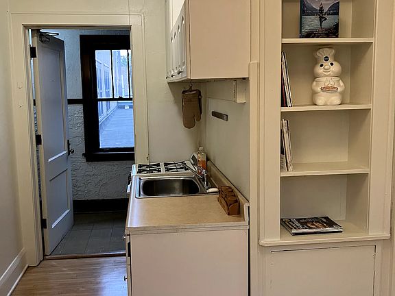 2nd image of 486 Hamline Ave S #5