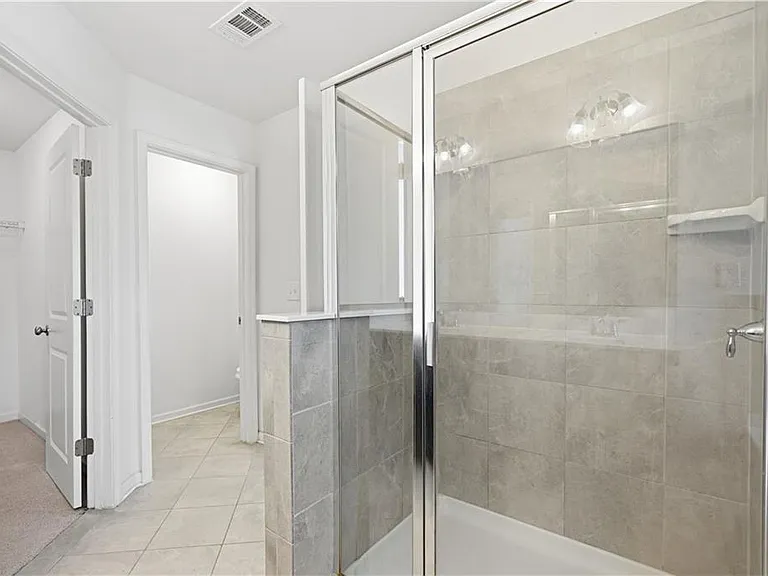 2730 Kemp Ct — Photo 32