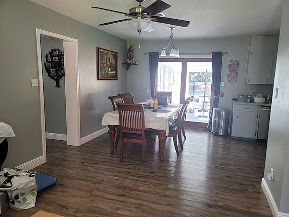 4th image of 194 Coral Dr SW