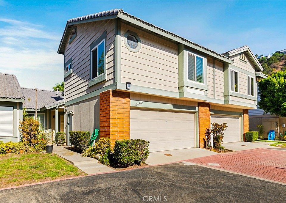 1st image of 2065 Shannon Ct Unit 2