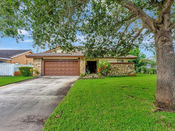 2nd image of 7126 NW 42nd Court