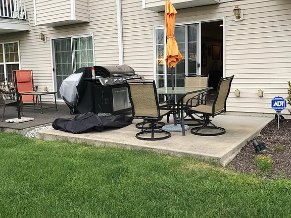 3rd image of 1309 Balsam Dr