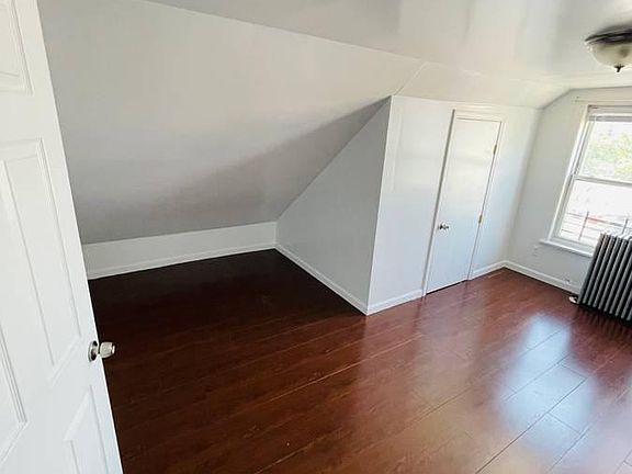 4th image of 18 S Terrace Ave #3