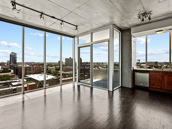 3rd image of 1720 S Michigan Ave APT 1110