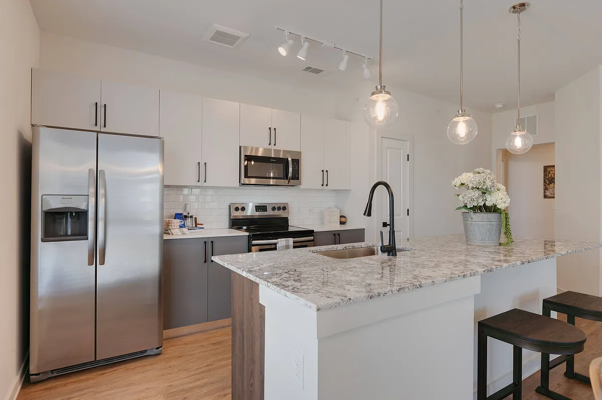 Building Photo - Hermosa Village Apartments