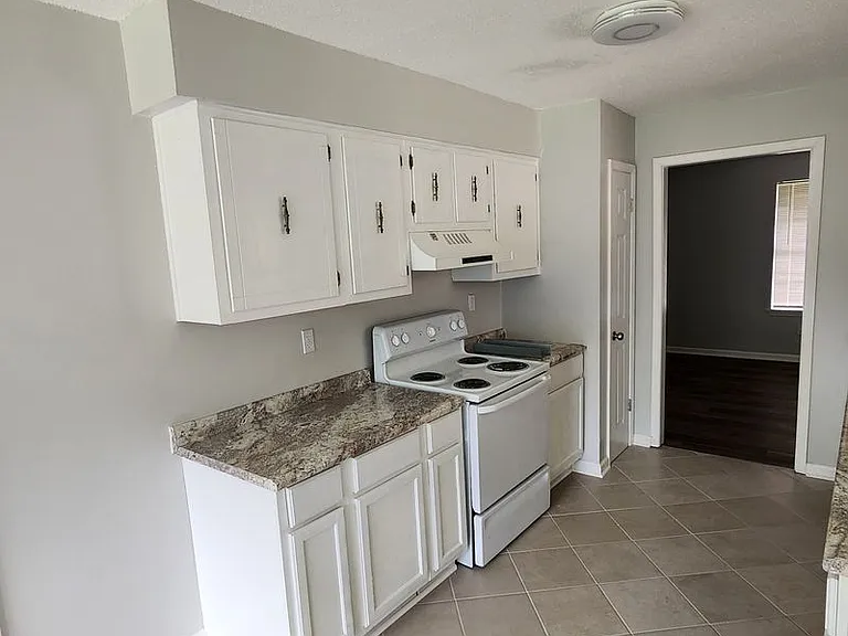 4765 Covington Pike — Photo 7